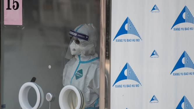 Le test Covid anal passe mal en Chine