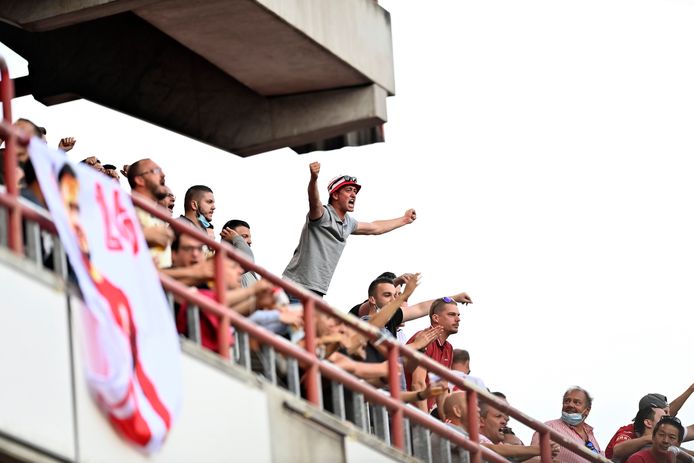 La victoire n'est pas au bout, mais les supporters du Standard ont apprécié la prestation de leur équipe.