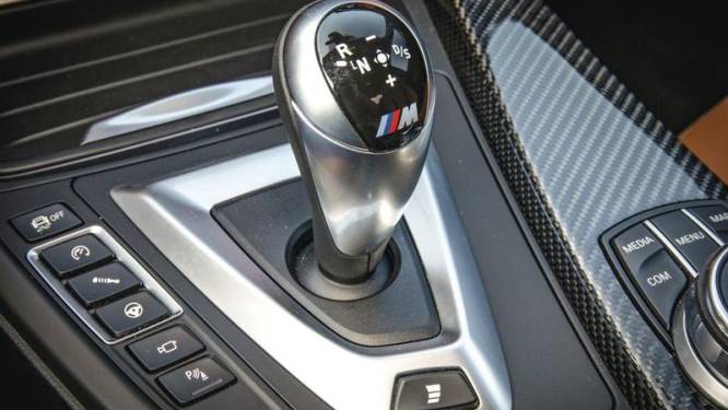 Wat is beter in je nieuwe auto, een handbak of automaat?