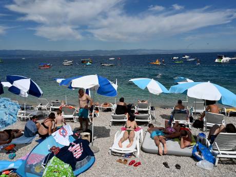 Op vakantie naar een 'oranje' land: 'Haalt regering mij terug als ik strand?'