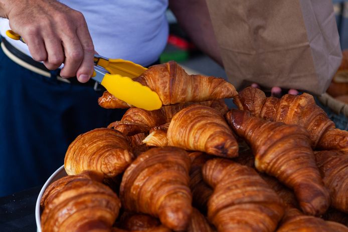 Dure Croissant Van De Bakker Komt Uit Dezelfde Fabriek Als Die Van De Super  | Koken & Eten | Ad.Nl