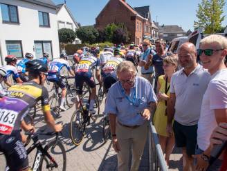 Michael Vanthourenhout schiet Ronde van Oost-Vlaanderen op gang in Massemen
