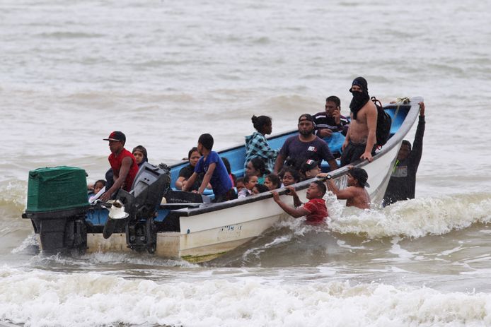 Archiefbeeld. Venezolaanse migranten op weg naar Trinidad & Tobago. (24/11/2020)