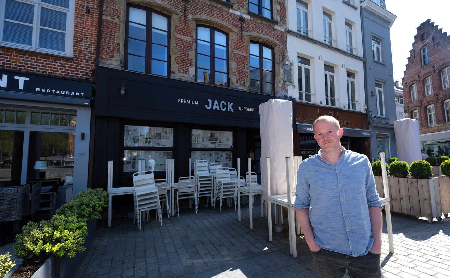 Hamburgerzaak met passende biertjes nieuw op Grote Markt in Kortrijk