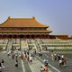 In ‘Breekbare lading’ volgt Adam Brookes het spoor van de collectie kunst uit de Chinese Verboden Stad