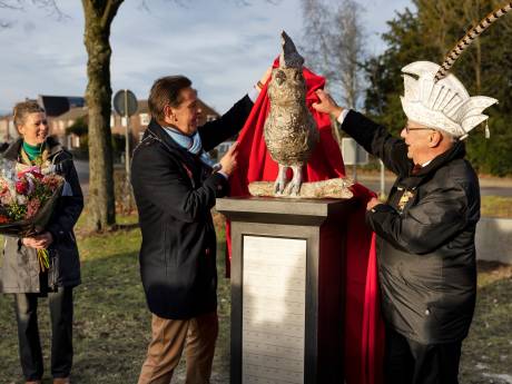 Heiknuuters vieren mijlpaal met een kunstwerk