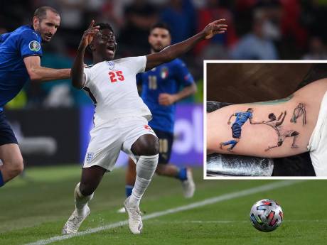 Italiaanse fan laat 'cruciale overtreding' Chiellini op arm tatoeëren