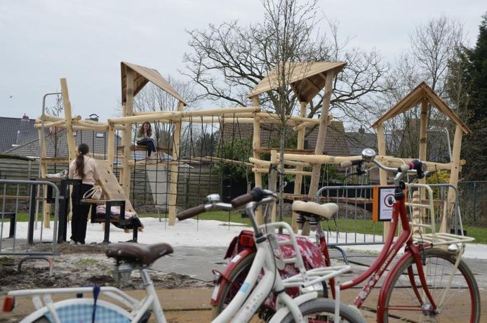 Het speelplein aan het Mezennestje