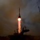 Russisch ruimtevaartbureau stuurt drie kosmonauten de laan uit