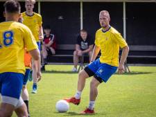 Kjelt Engbers wil ook in Staphorst dolgraag de bal hebben: ‘Ik ben blij dat ik hier de kans heb gekregen’