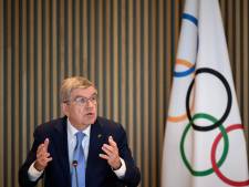 IOC-voorzitter Thomas Bach slaat terug na kritiek op besluit over Russen: ‘Ze hanteren een dubbele standaard’