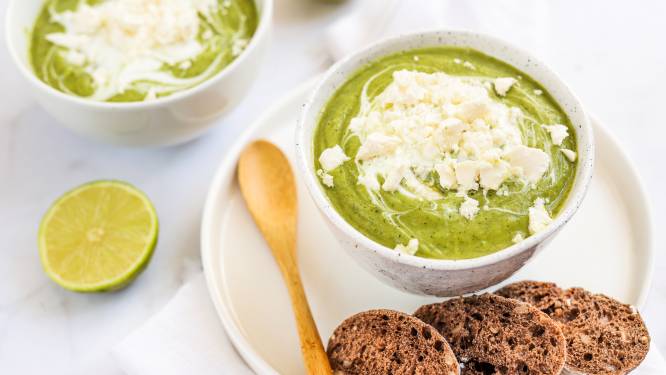 Wat Eten We Vandaag: Avocado-courgette soep met feta