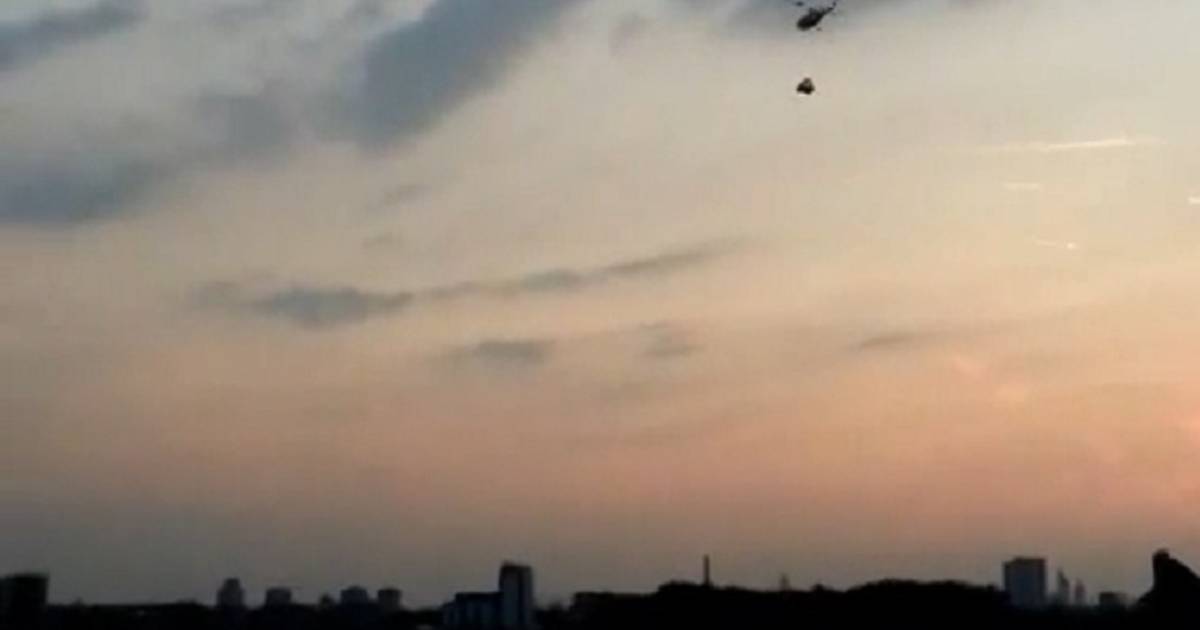 Waarom vliegt er een auto in de Londense lucht? Het leukste van het web hln.be