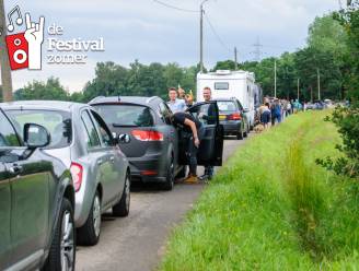 Festivalgangers verlaten Werchter: doorgaand verkeer weer gebruik maken van de straten in Rotselaar en Haacht