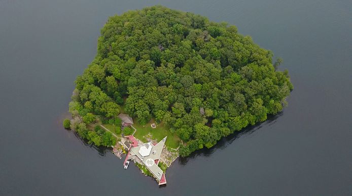 Een blik op Petra Island.