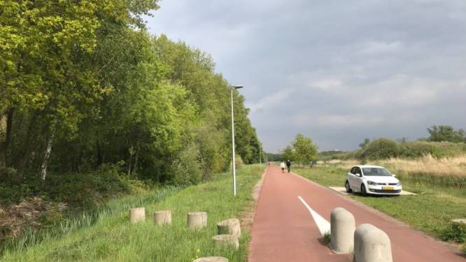 Politie toont in Bureau Brabant tekening van man die fietsster (59) wilde ontvoeren in Vlijmen