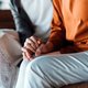 De moeder van Julia (20) heeft epilepsie: “Die onafhankelijke, sterke vrouw moest ineens om hulp vragen”