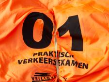 Ruim 1600 kinderen in de gemeente Apeldoorn stappen op de fiets voor hun verkeersexamen 