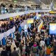 Schiphol verwacht opnieuw druk weekend, regionale luchthavens nemen vluchten over