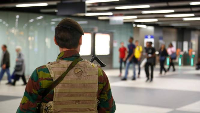 Un général-major dénonce "anonymement" la réforme des pensions