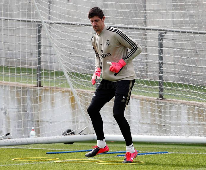 Thibaut Courtois op training bij Real.