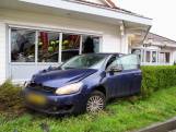 Auto botst op Chinees restaurant na ongeluk in Culemborg