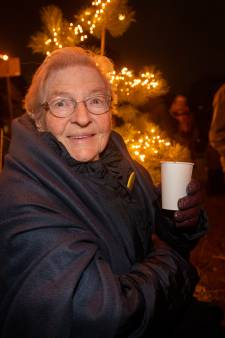 Korrie (93) is Apeldoorn­se ‘lantaarn­paal­gek’ eeuwig dankbaar