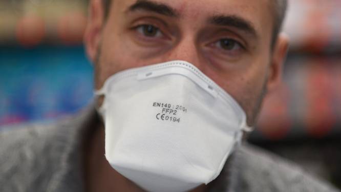 Van twaalf uur durende avondklok tot FFP2-masker om te winkelen: zo pakken onze buurlanden de strijd tegen besmettelijke varianten aan