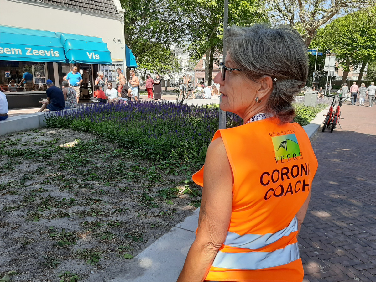 De SGP in Vlissingen wil mondkapjes binnen en corona-coaches buiten ...