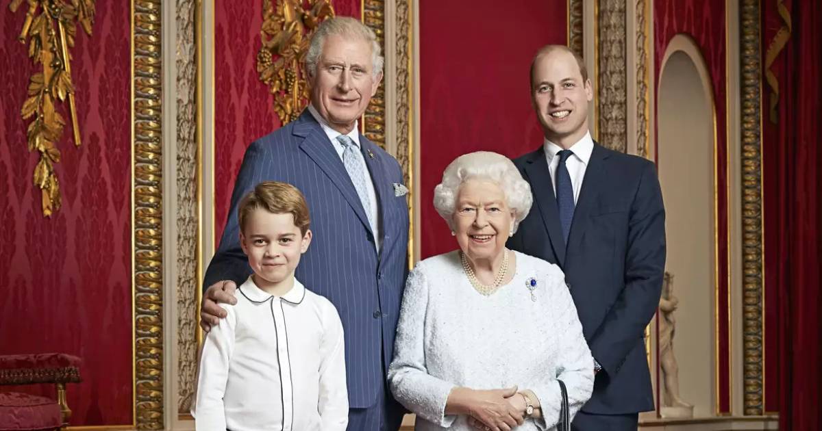 Является ли это фото причиной того, что принц Гарри и Меган Маркл отвернулись от королевской семьи?  |  Свойство