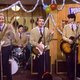 Vuile was wordt wereldhit: het verhaal achter ‘Buddy Holly’ van Weezer