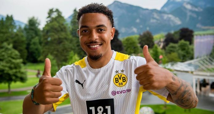 Donyell Malen is blij na zijn transfer naar Borussia Dortmund.