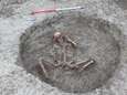Britse arbeiders vinden 3.000 jaar oude skeletten met afgezaagde voeten bij graafwerken