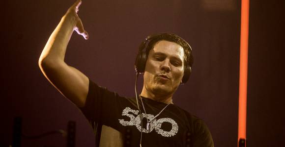 Tiësto (51) wordt papa: wat zijn de voor- en nadelen om op latere leeftijd een kind te krijgen?