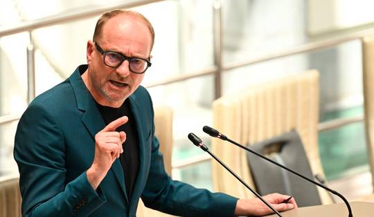 Federaal kernkabinet zit samen over begroting • Weyts: ‘Niet alleen snijden, maar ook perspectief bieden’