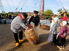Haring- en Bierfeest opent met binnenhalen Hollandse Nieuwe