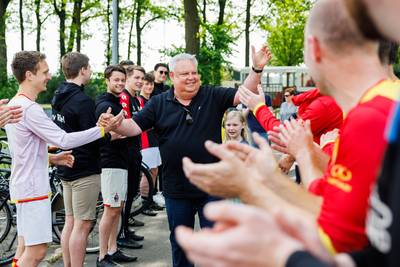 Groots afscheid van Herman Stroucken bij VV Riel: ‘Het zal altijd mijn clubke blijven’