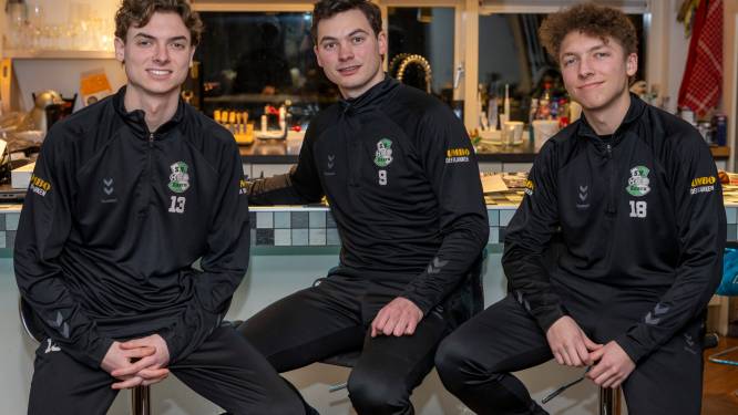 Drie broers in de spits van SV Baarn: ‘Dat ruil je niet zomaar in voor een andere club’
