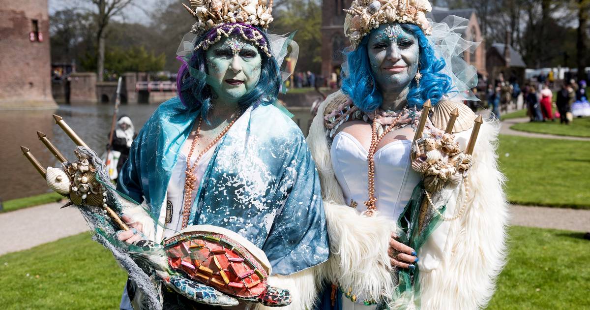 Honderden mensen verkleed naar Haarzuilens: Elfia strijkt tóch weer neer bij kasteel De Haar
