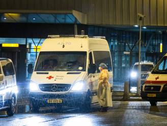 Ook Vlaams koppel in quarantaine in Nederland na vlucht vanuit Zuid-Afrika: “Duurde bijna acht uur voor we resultaat kregen”