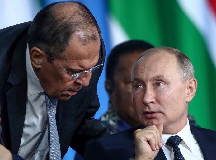 Vladimir Poutine et son ministre des Affaires étrangères, Sergueï Lavrov.