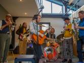 Jazz en wereldmuziek in de bijentuin in Zutphen: ‘Eigen stoeltje meenemen’