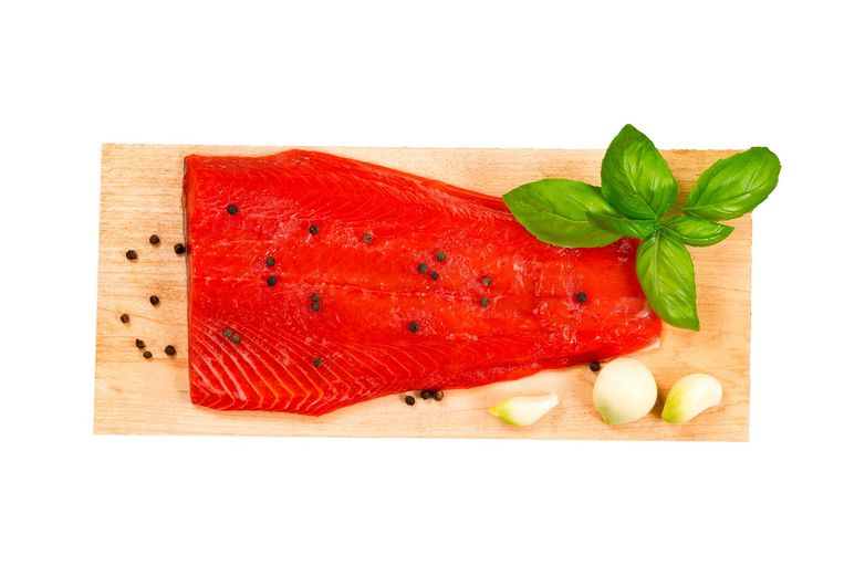 aal gemarineerde groente, vlees of vis een halfuur voor gebruik uit de koelkast en zet ze op een koele plek Beeld -