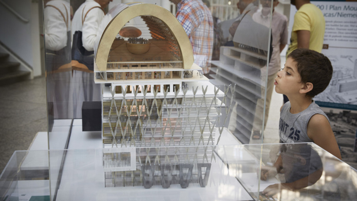 Een maquette van het 'Spuiforum' in het Haagse stadhuis. Beeld anp