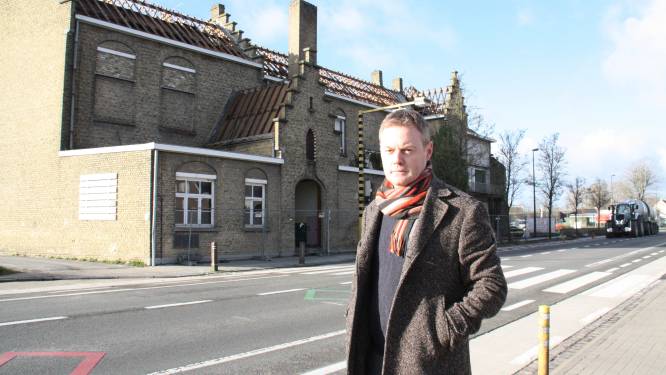 “We vragen bijkomend onderzoek naar asbest”: N-VA maakt zich zorgen over afbraak schoolgebouw Woumen