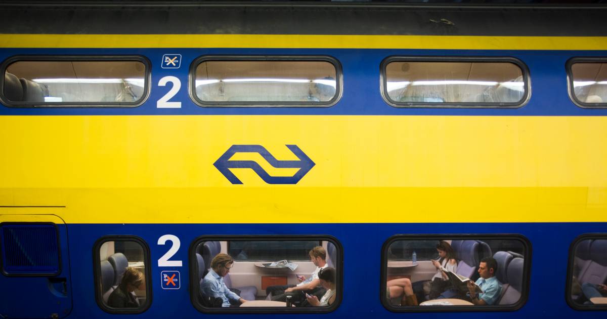 Treinverkeer Utrecht-Arnhem ernstig ontregeld na aanrijding.