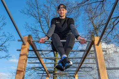 Na ongezonde periode stort Fenjo zich op zijn droom van calisthenics