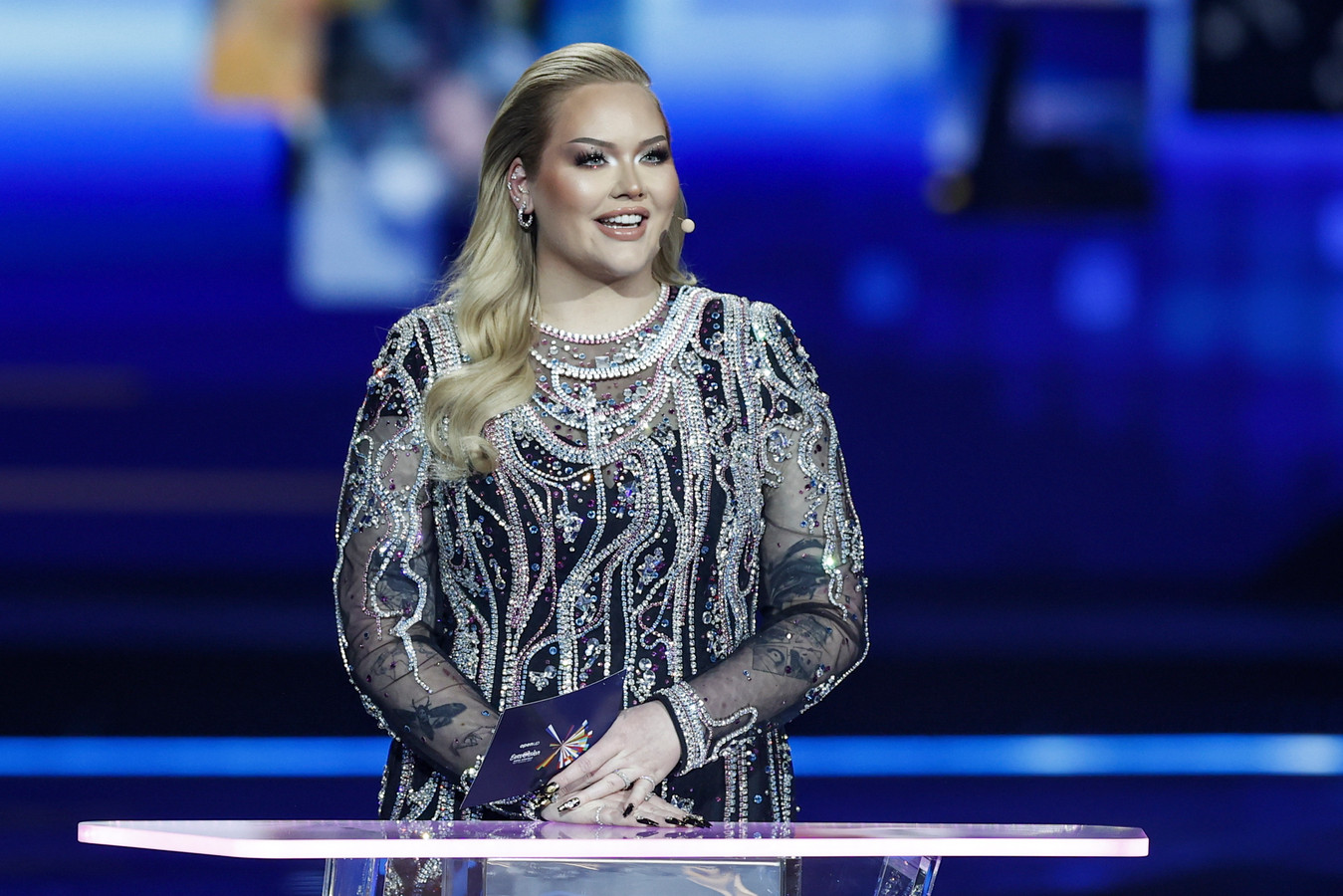 Nikkie de Jager gilt van blijdschap met nominatie voor beste presentatrice ‘Oh my god!’ Foto