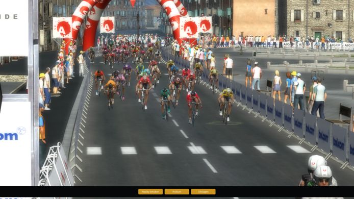 REVIEW Pro Cycling Manager 2022: Of hoe Wout van Aert toch de Ronde van 2022  wint, Games