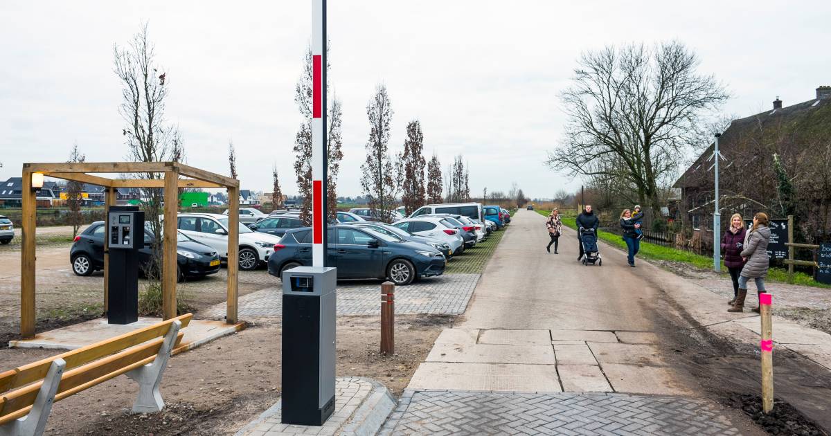 Primeur in regio Utrecht: in dit natuurgebied moet je voortaan betalen voor een parkeerplek - AD.nl